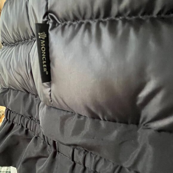 Moncler Vest w/Hood - Longe Saison - Black - Size 3 - Authentic - Picture 6 of 17